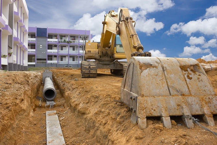 Bagger auf Baustelle