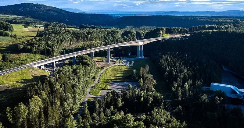 BIM project designs illustrated by bridge