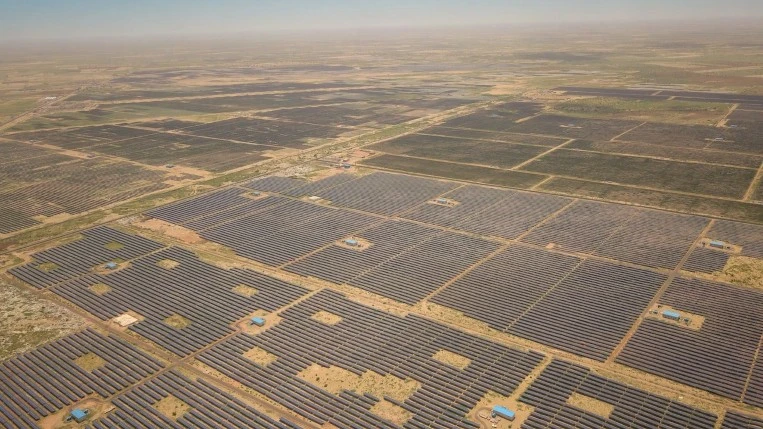 Construction Projects in India: Bhadla Solar Park